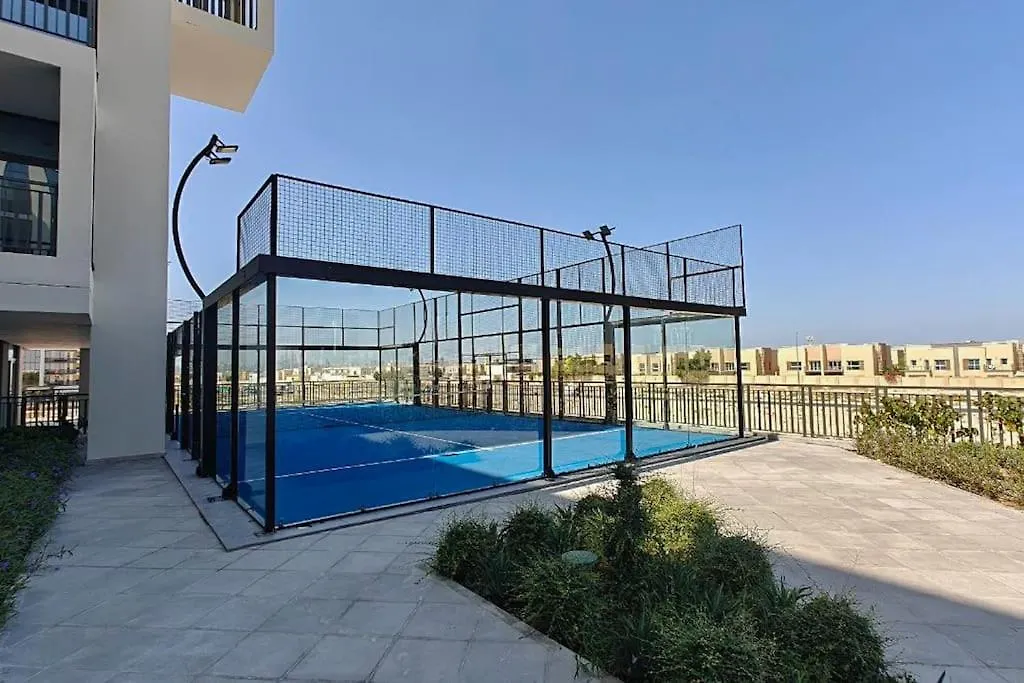 Top Location And Work And Chill Near Miracle Garden Dubai 0*,