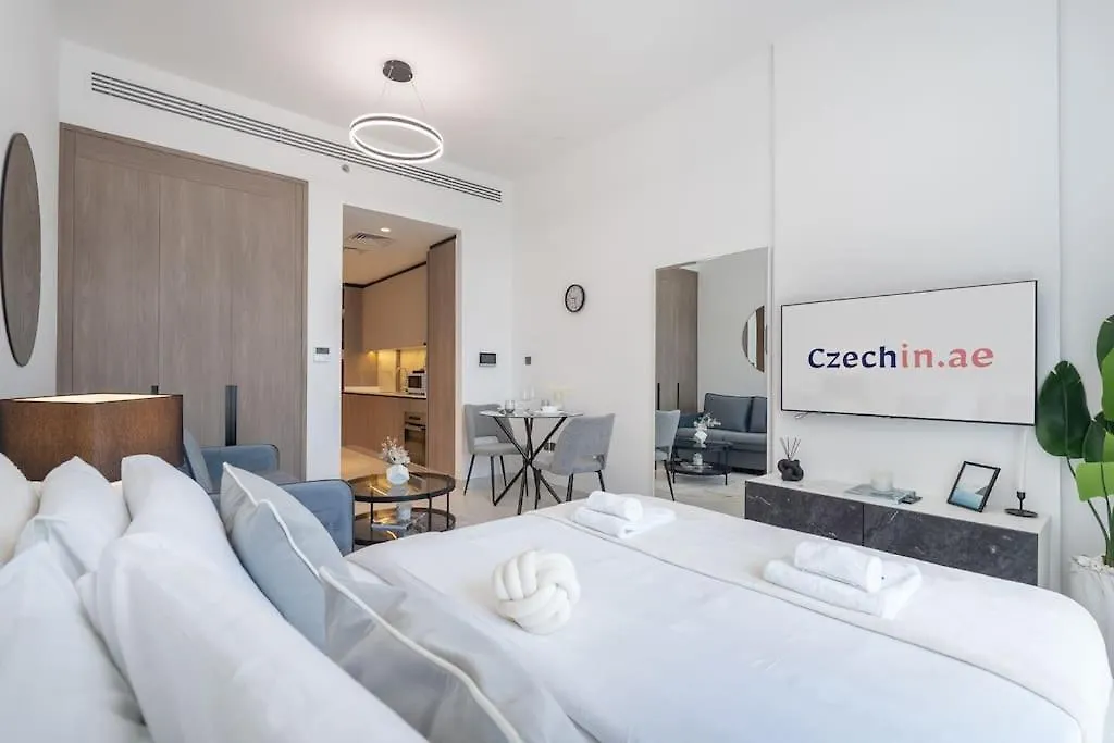 Apartment Top Location And Work And Chill Near Miracle Garden Dubai United Arab Emirates